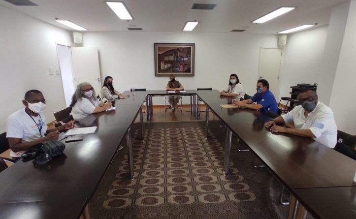 Em defesa do Hospital João Penido, SINSERPU-JF participa de reunião com a prefeita de Juiz de Fora