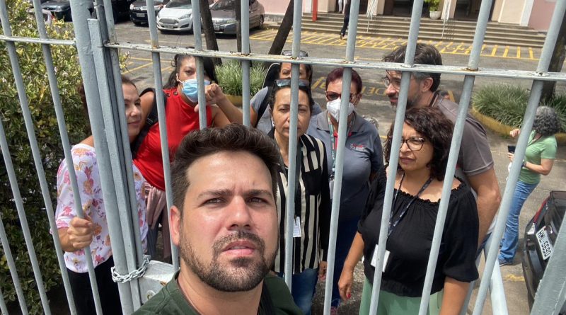 Gestão da Funed impede diretor de Sind-Saúde/MG de entrar na unidade para assembleia dos trabalhadores