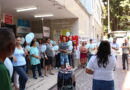 Bolo e protesto marcam aniversário do HMAL, unidade que resiste há 10 meses a tentativa de fechamento