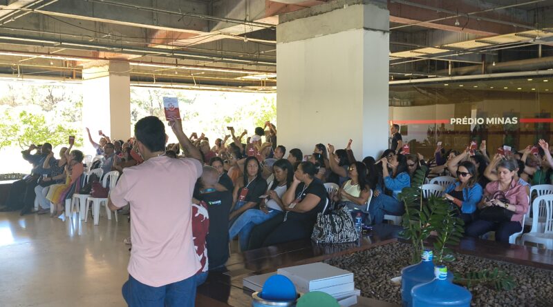 AGE define Comissão Eleitoral e votação presencial para eleições do Sind-Saúde/MG AGE define Comissão Eleitoral e votação presencial para eleições do Sind-Saúde/MG