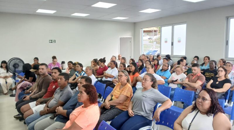 Prefeitura de Pedro Leopoldo decide manter ACS e ACE nos cargos e afirma que vai defender trabalhadores Prefeitura de Pedro Leopoldo decide manter ACS e ACE nos cargos e afirma que vai defender trabalhadores